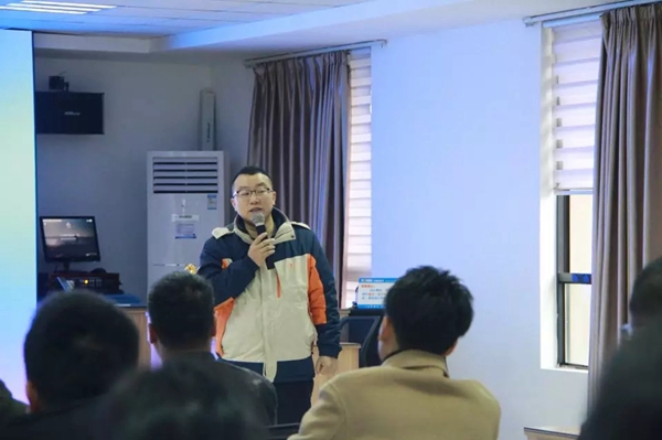 忠恒智能门锁召开2019年营销工作会议