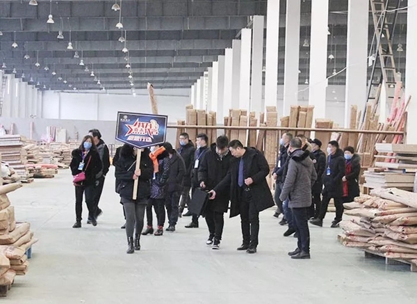 义乌别墅客户团来访,嘉禾工厂年前“开仓”,掀起团购热潮!