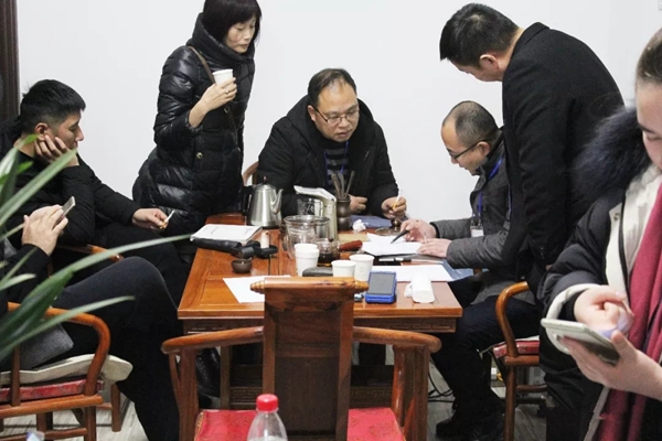 义乌别墅客户团来访,嘉禾工厂年前“开仓”,掀起团购热潮!