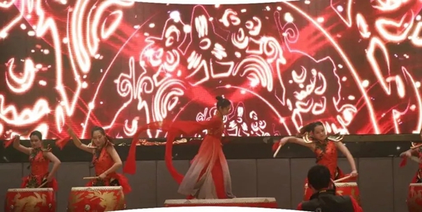 唯美宅配门窗答谢晚宴圆满结束，2019携手共赢引领未来！