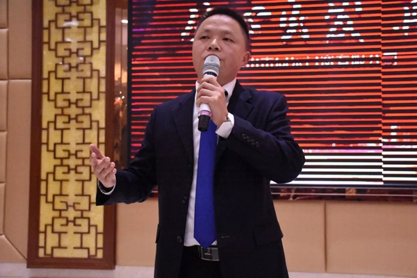 同乐门窗隆重举行2019迎春晚会!