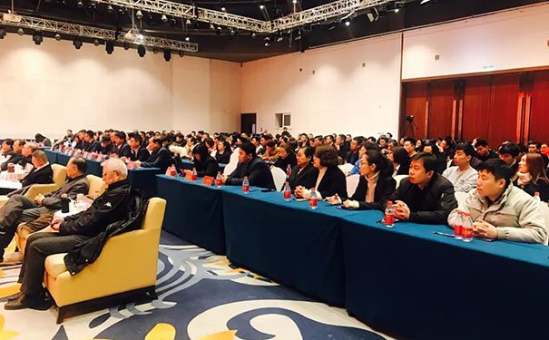卡尔·凯旋创始人王义京卸任法人代表,董事长王向东接掌