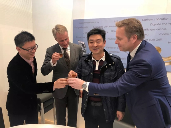 亿合门窗与德国HOPPE好博集团签约定制专属产品