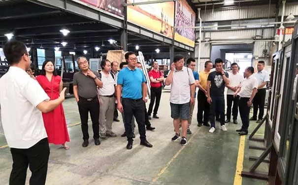 广东省门业协会积极参与全国幕墙门窗标准化工作
