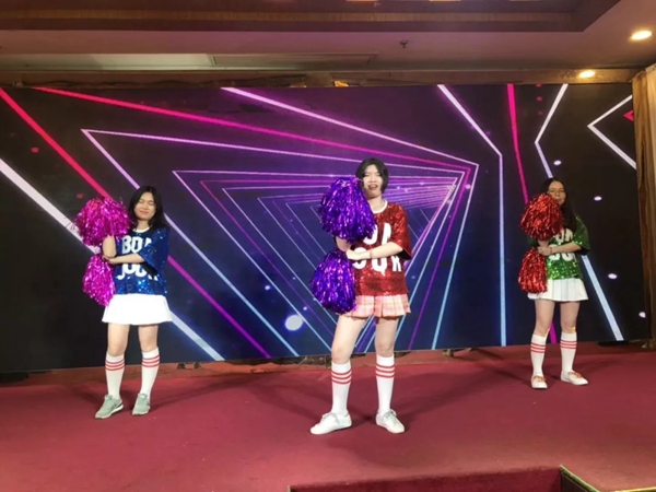 艾特智能家居2019年新春联欢晚会圆满落幕,奋战2019