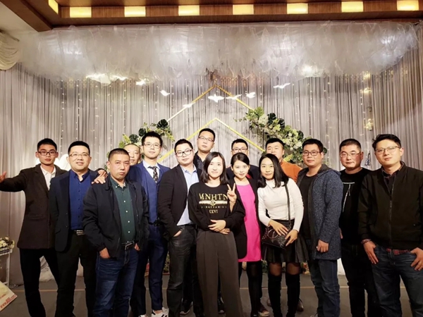 艾特智能家居2019年新春联欢晚会圆满落幕,奋战2019