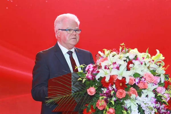 奥润顺达集团召开成立30周年大会，盛誉三十载，窗赢新未来！