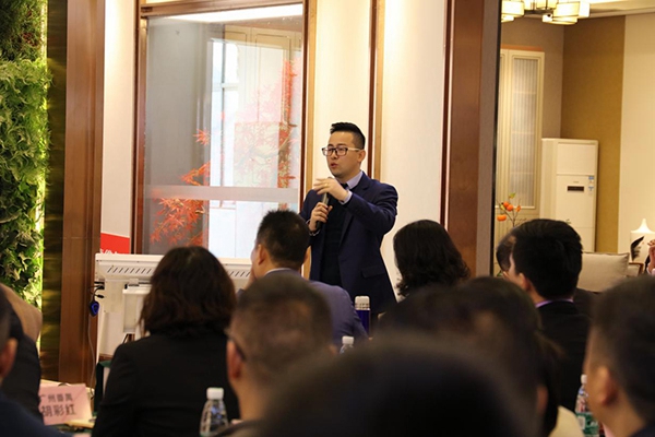 德维尔全屋定制2019核心经销商峰会胜利召开!