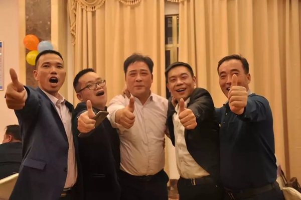 美佰利全屋定制“新时代，新征程”年会盛典精彩绽放