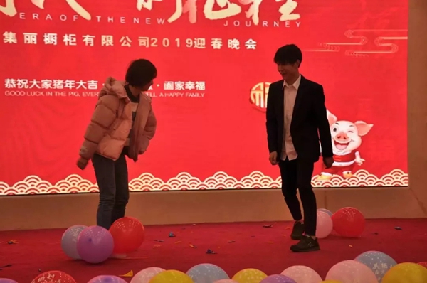 美佰利全屋定制“新时代，新征程”年会盛典精彩绽放