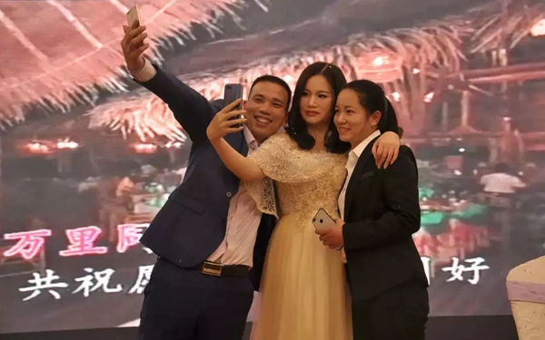 美佰利全屋定制“新时代，新征程”年会盛典精彩绽放
