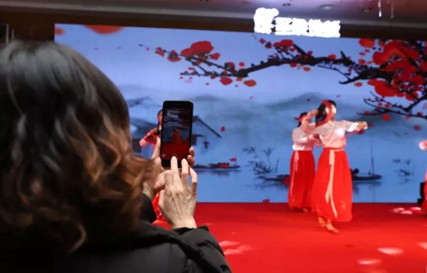 圣象家居2019荣耀与共万“象”更新年会隆重举行
