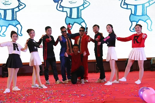 科凡全屋定制2019“谁与争fun”晚会带你重温那些年！