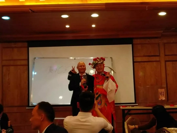 大自然木门事业部2018年年终会议回顾,让改变为自我赋能!