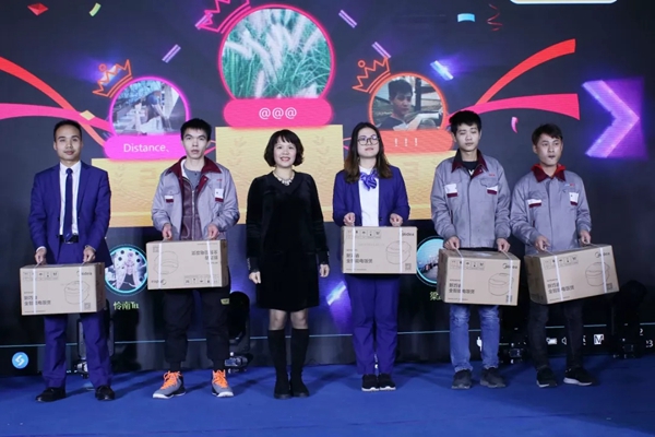 致尚门窗2019年“致行2019”迎春晚会完美收官！