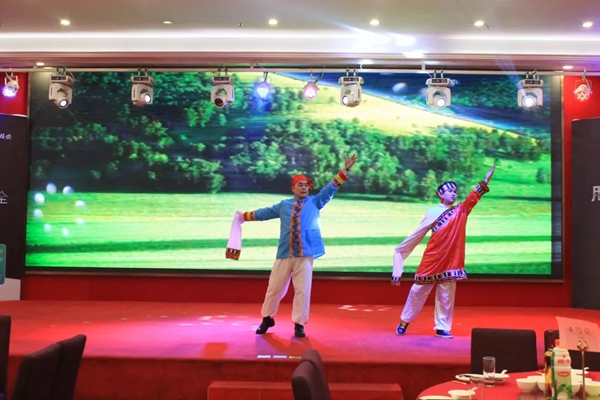 格安15周年庆典暨2019迎新年会圆满绽放！