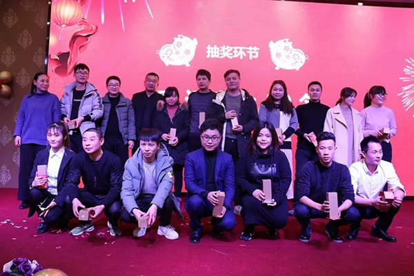 御秀刺绣墙布“2019,掌声送给御秀人”主题年会圆满结束!