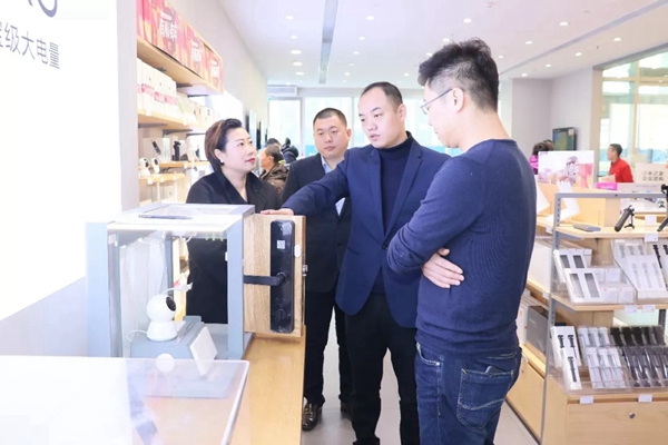 三峰家居携手小米集团,成战略合作关系!