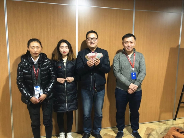 如鱼得水窗帘第八十八届导购精英班完美收官！