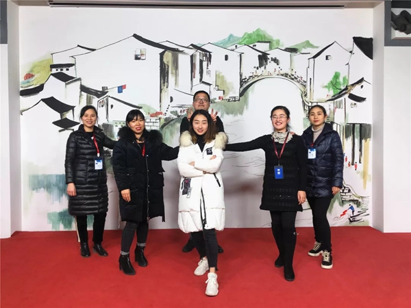 如鱼得水窗帘第八十八届导购精英班完美收官！