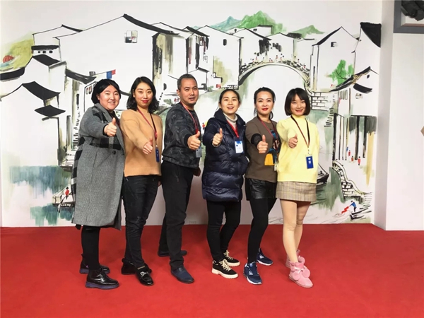 如鱼得水窗帘第八十八届导购精英班完美收官！