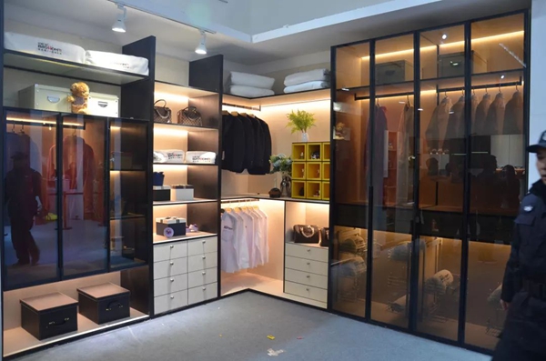 兄弟门语即将参展2019北京门展