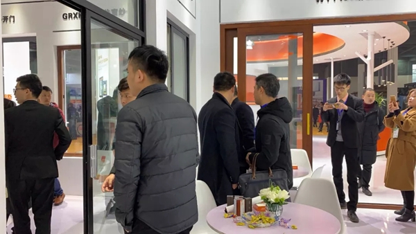 伟业门窗绽放安义建材展，尽显品牌魅力！