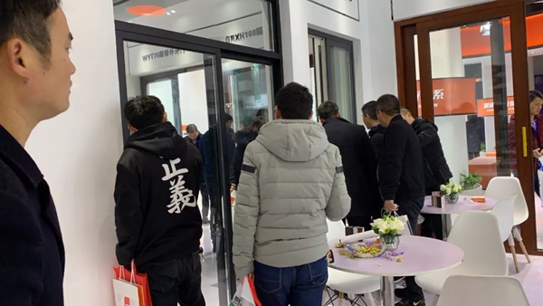 伟业门窗绽放安义建材展，尽显品牌魅力！