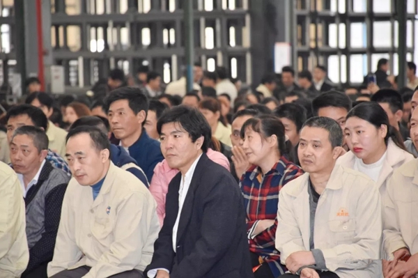 英辉铝业2019开工大吉 ，整装待发！