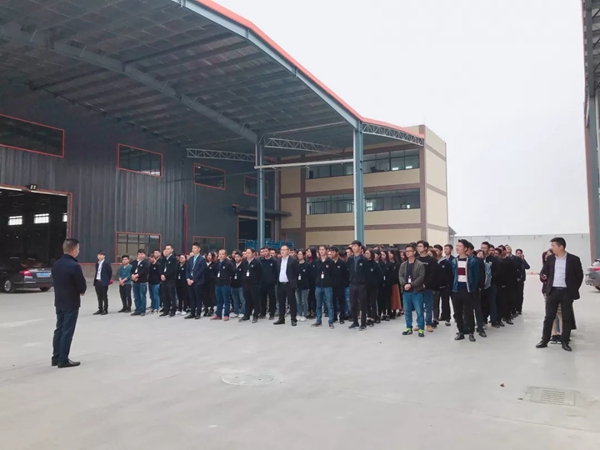 德技优品门窗开工大吉，2019扬帆起航！