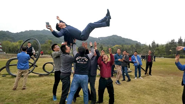 欢声笑语，一路同行 | 迪峰机械2019员工新年旅游活动