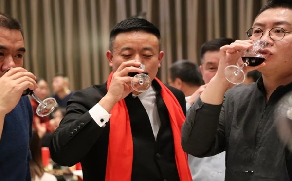 吉尔德文＆宏明泰门窗2019再携手，年度盛典活力绽放！