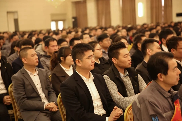 尚品本色木门2018年度表彰总结暨2019年工作启动大会圆满结束