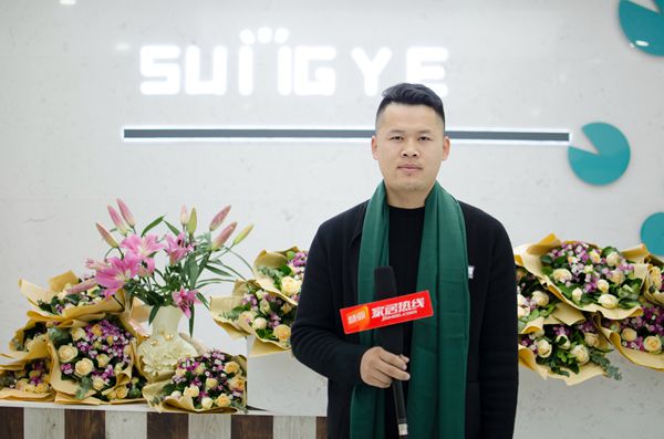 先越门窗明星经销商郑总：开拓好渠道，用心做好服务