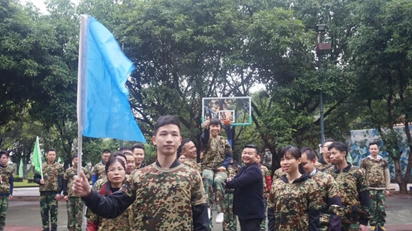 新帝豪门窗精英团队拓展培训圆满成功，蓄力扬帆，追梦2019！