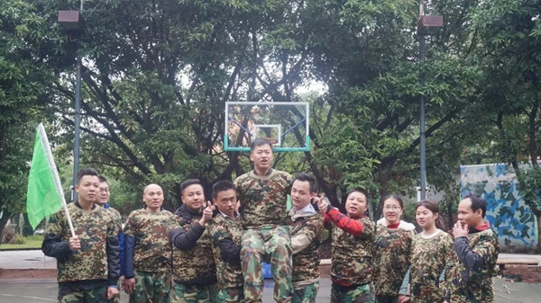 新帝豪门窗精英团队拓展培训圆满成功，蓄力扬帆，追梦2019！
