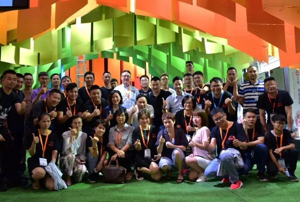 邓恩涂料连续7年参展2019年中国建博会（上海）