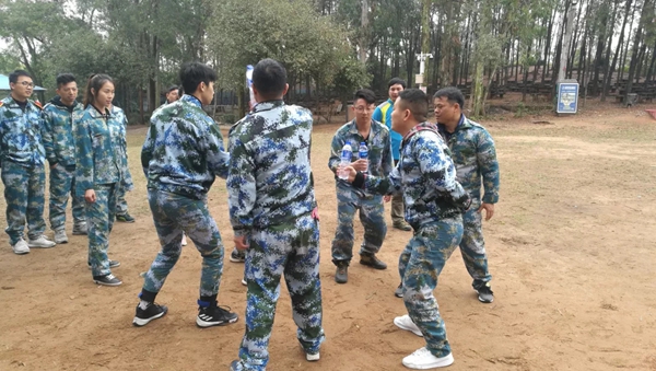 罗兰西尼门窗2019年度拓展训练活动完美收官!