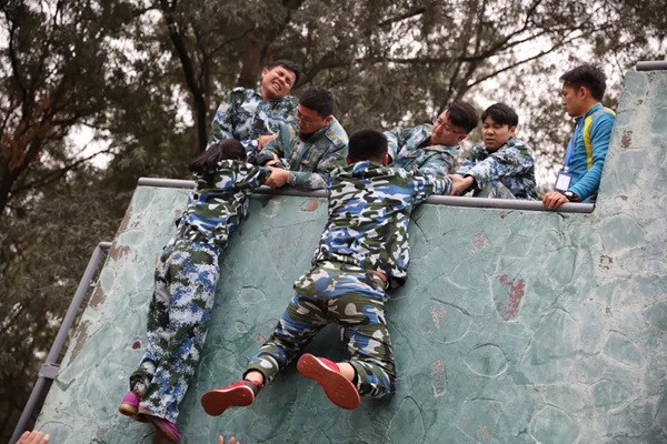 罗兰西尼门窗2019年度拓展训练活动完美收官!