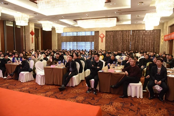 领绣刺绣墙布第二期大商培训大会成功举办！