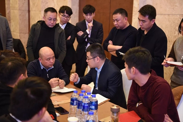 领绣刺绣墙布第二期大商培训大会成功举办！