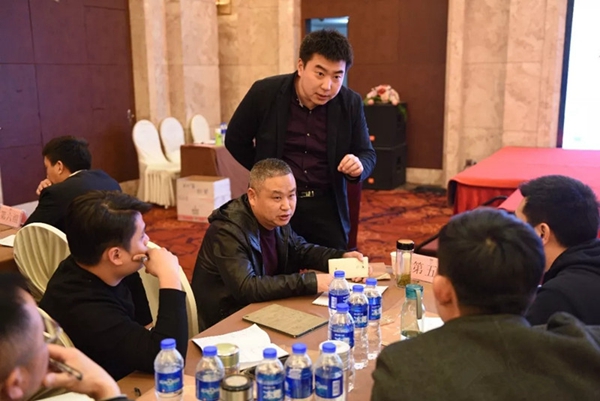 领绣刺绣墙布第二期大商培训大会成功举办！