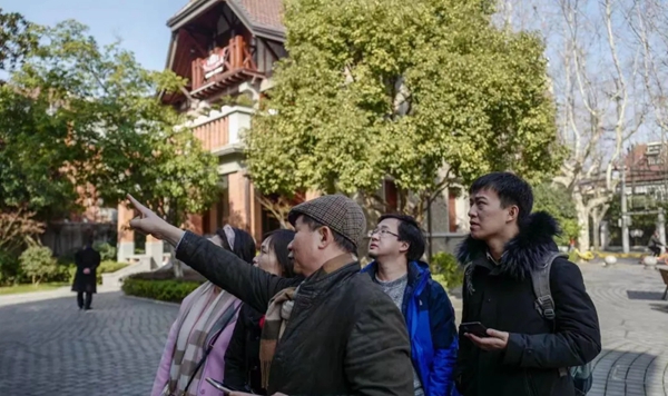 日朗门窗迎接湖北省历史建筑研究会一行莅临参观交流！