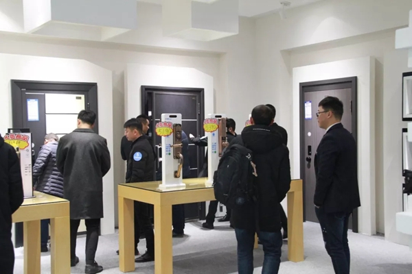 忠恒智能锁2019全国空白市场专卖店加盟说明会圆满召开