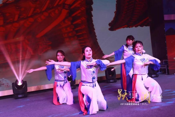 帝奥斯门窗 “跃非凡 阅未来”战略营销峰会答谢晚宴圆满落幕