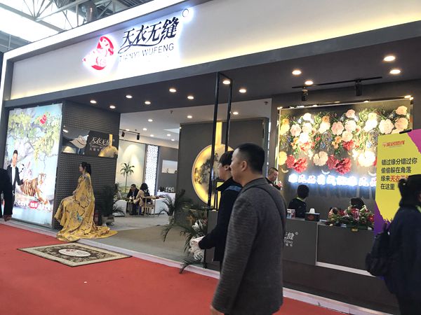 北京墙纸墙布展丨天衣无缝墙布W2-A11：定制化是我们的亮点