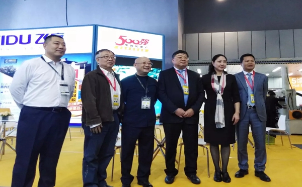 飞度盛装出席第25届铝门窗幕墙新产品博览会，我们在6C20展位等你