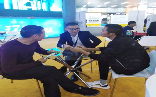飞度盛装出席第25届铝门窗幕墙新产品博览会，我们在6C20展位等你