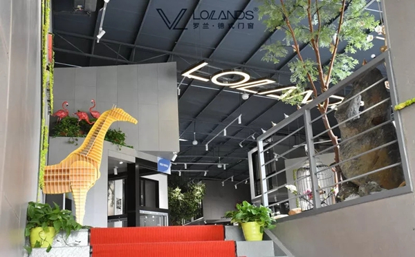 还在展会看品牌? 罗兰德式门窗诚邀您来厂考察,品牌实力看得见!