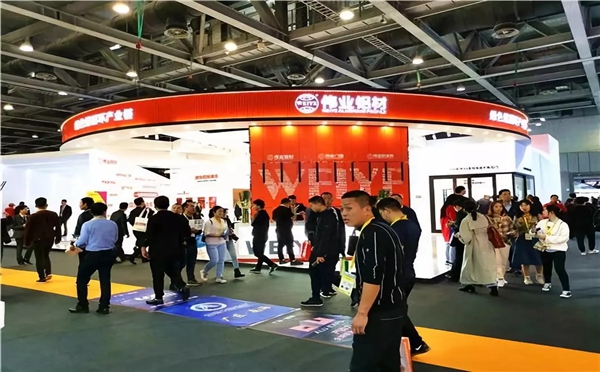 伟业门窗广州铝门窗幕墙新产品博览会斩获多项大奖,展厅现场人气爆棚!